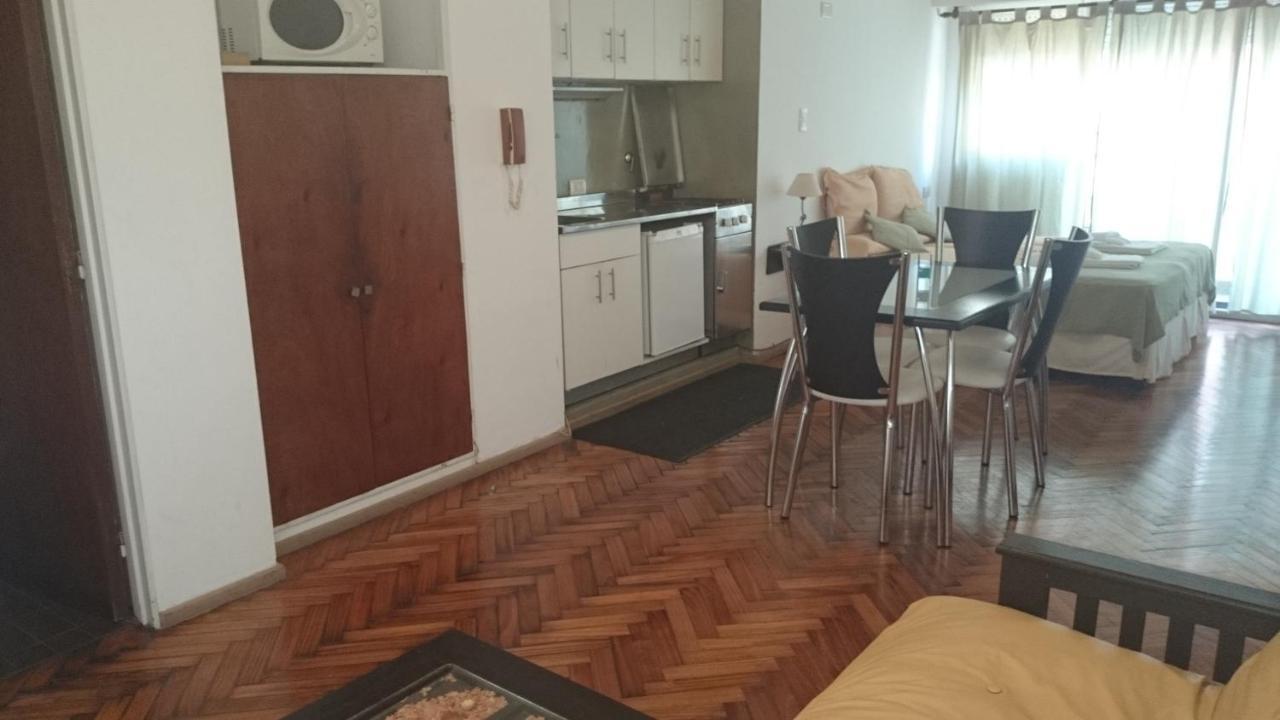 Temporarios Peatonal Apartman Rosario Szoba fotó
